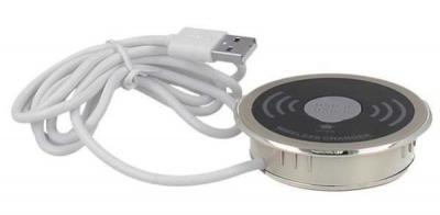 Nabíjačka s USB 6cm